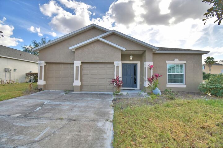 Property Photo:  5610 Forest Ridge Drive  FL 33881 