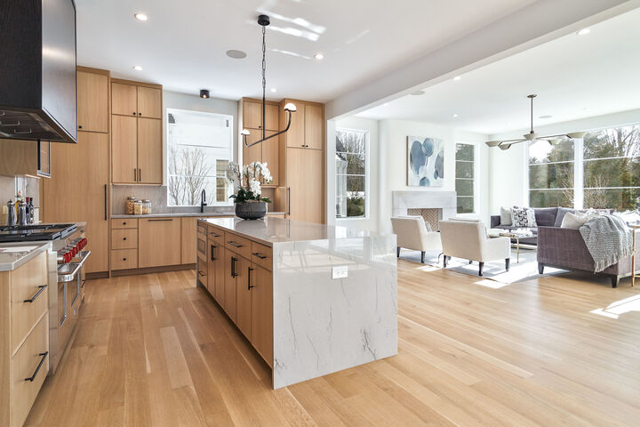 Property Photo:  527 Kensington Court  IL 60521 