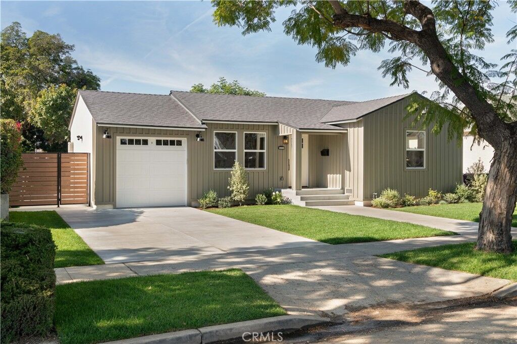 Property Photo:  2039 Rutgers  CA 90815 