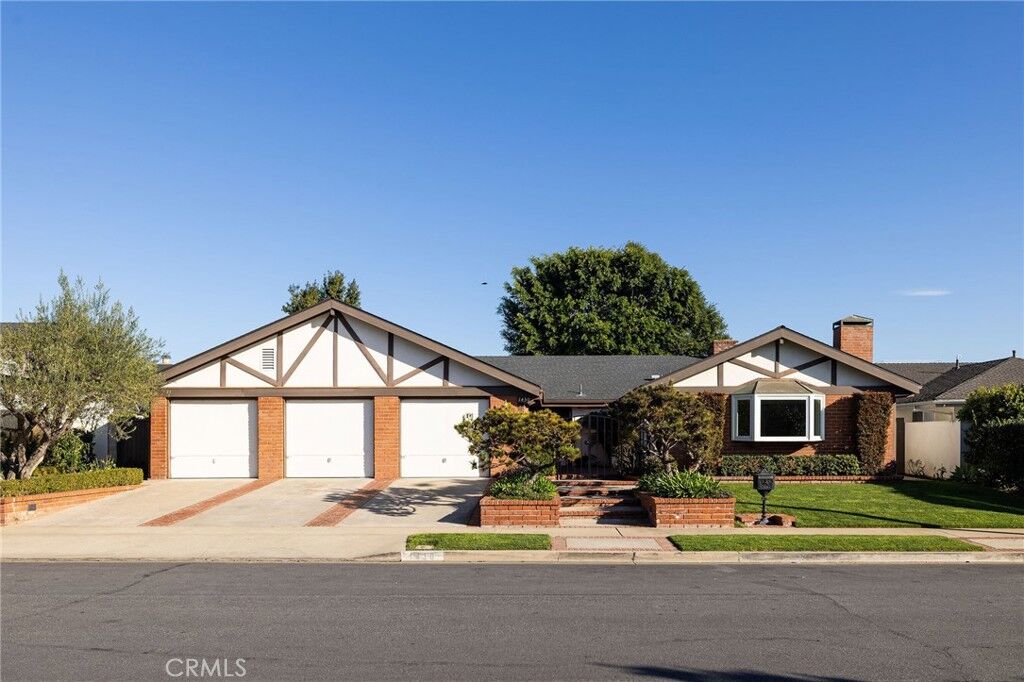 Property Photo:  1430 Lincoln  CA 92660 