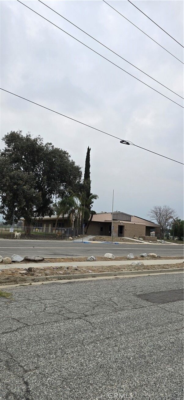 Property Photo:  26312 Hemet  CA 92544 