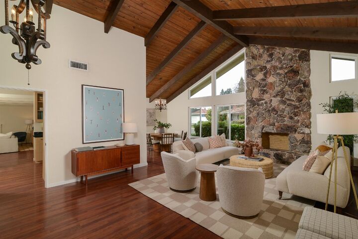 Property Photo: 415 Claydon Way CA 95864