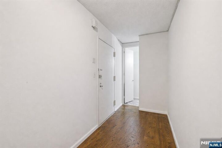 Property Photo:  7002 Jfk Blvd E 6D  NJ 07093 