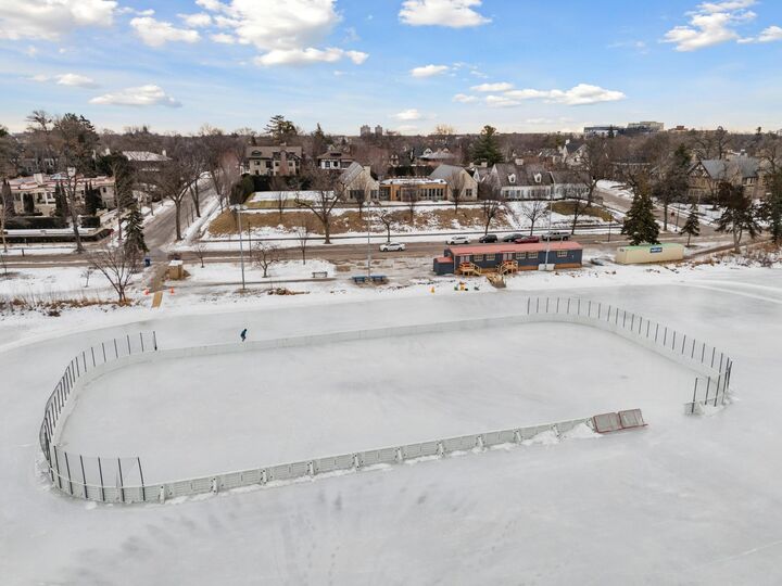 Property Photo:  2505 E Lake Of The Isles Parkway  MN 55405 