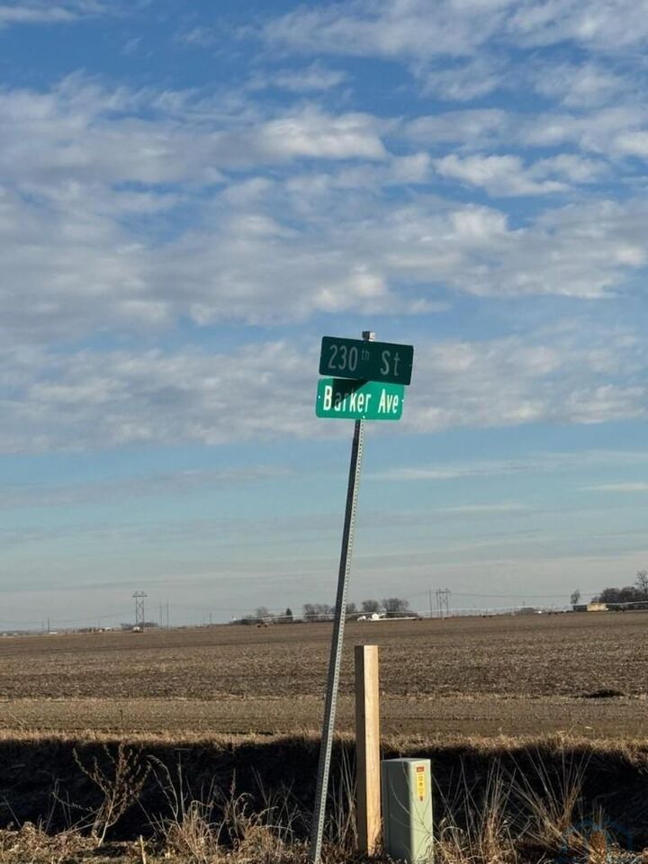 Property Photo:  Tbd Barker Ave Lot 1  IA 51054 