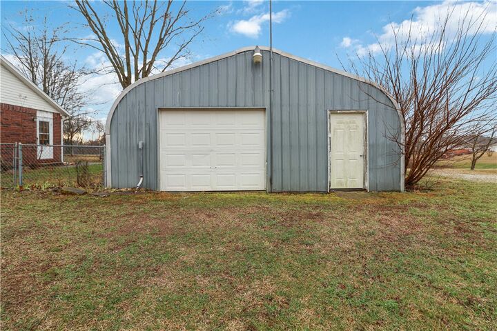 Property Photo:  2051 Patterson Road  AR 72751 