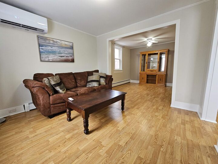 Photo de la propriété:  47 Douglas Street  PE C1A 2J3 
