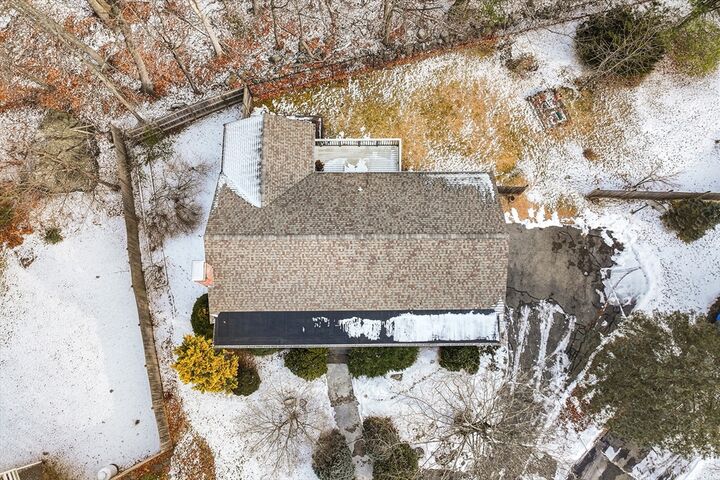 Property Photo:  90 Sunnyside Ave  MA 01867 