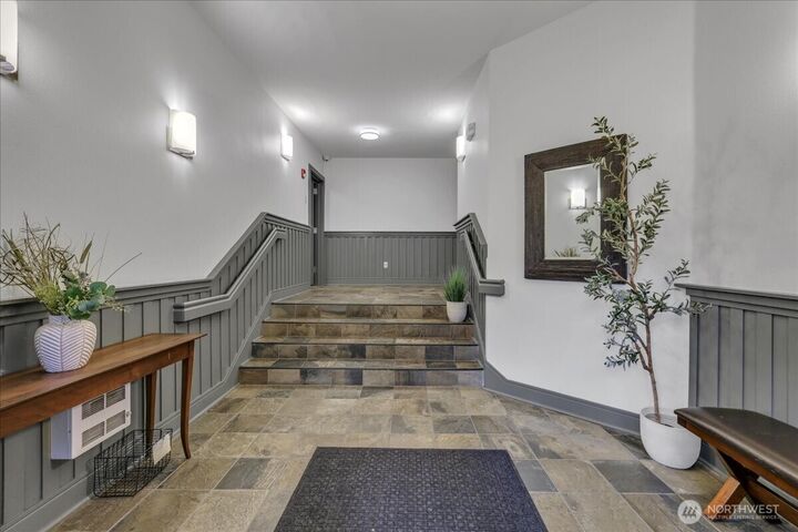 Property Photo:  18  Dravus Street 207  WA 98109 