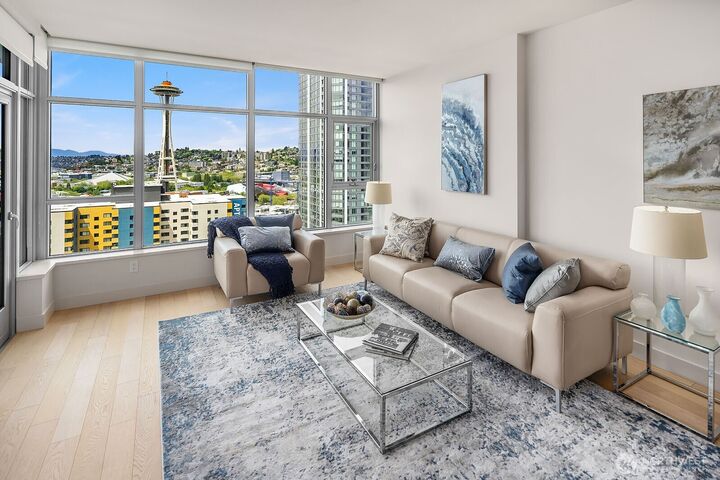 Property Photo: 583 Battery Street 2205N WA 98121