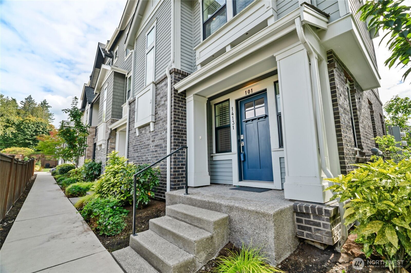 Property Photo: 14131 266th Avenue NE 101 WA 98019