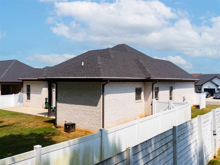 Property Photo:  8748 Merrill Circle  KY 42101 