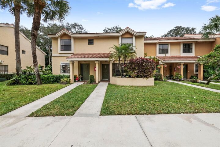 Property Photo:  3726 Coral Tree Cir 3726  FL 33073 