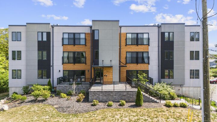 Property Photo:  245 East Main Street Unit 2  CT 06405 