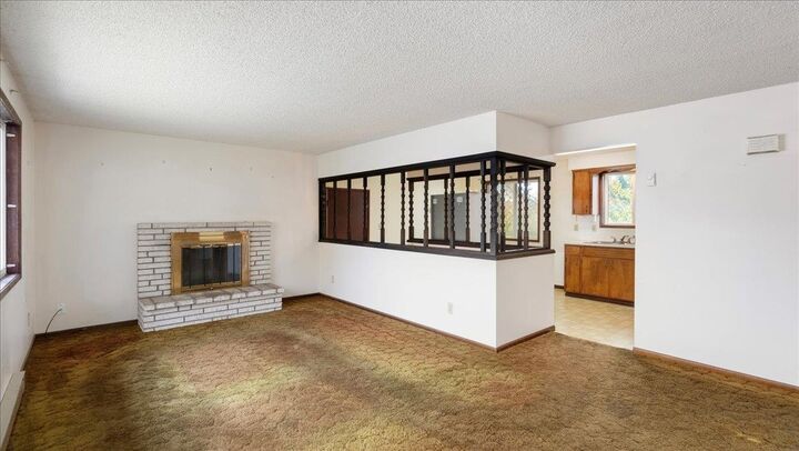 Property Photo:  3308 E 32nd Ave  WA 99223 