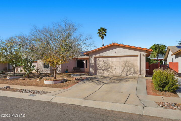 Property Photo:  9631 E Azuma Way  AZ 85747 