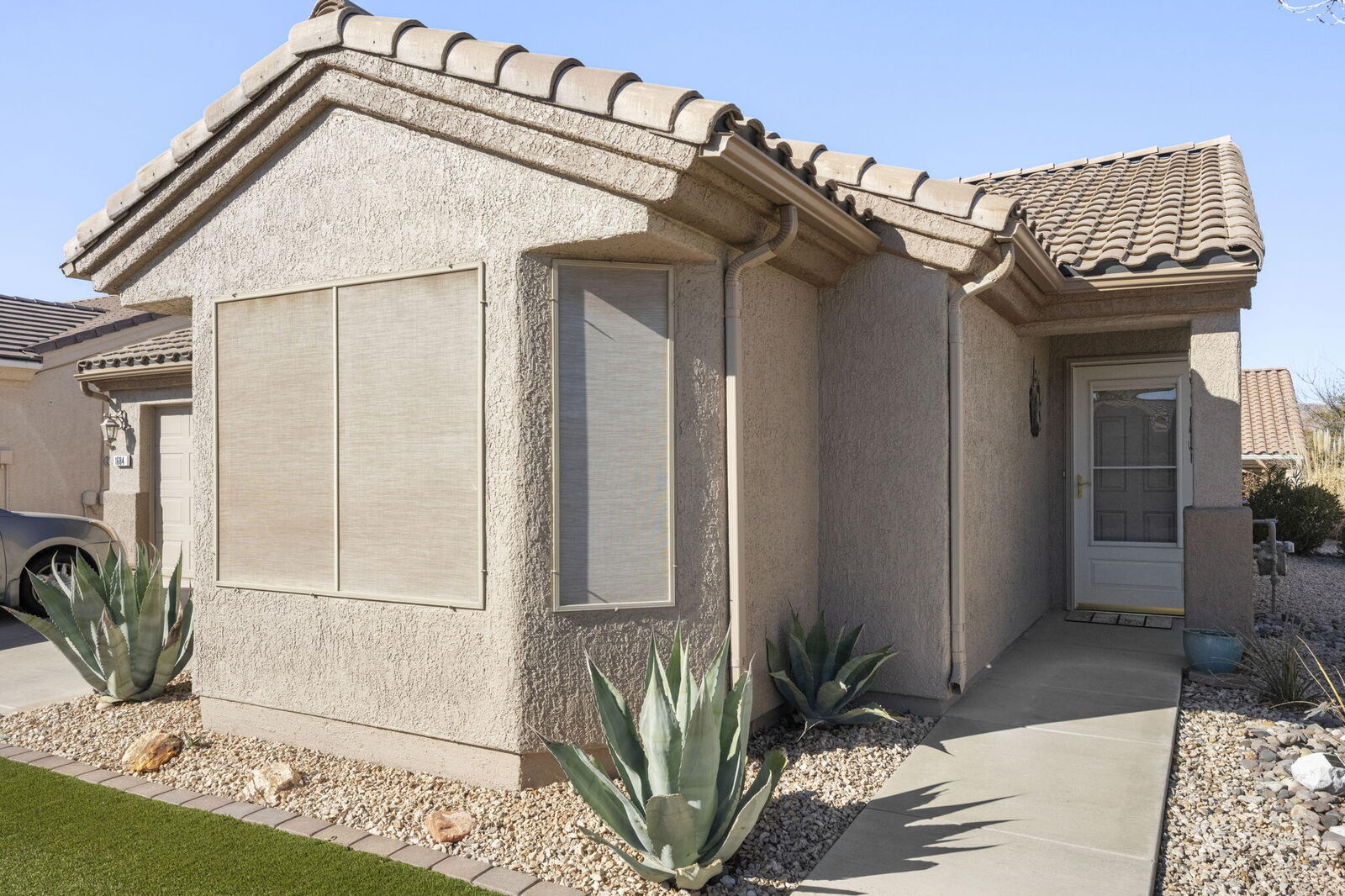 Property Photo: 1684 W Desert Rose Dr UT 84790