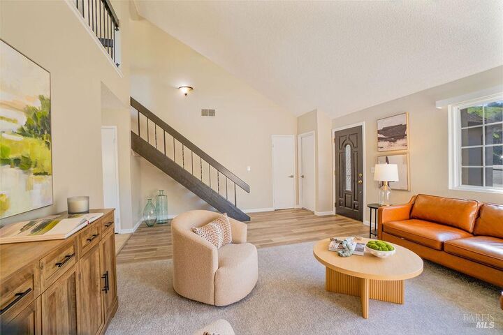 Property Photo:  164 Carlisle Way  CA 94510 