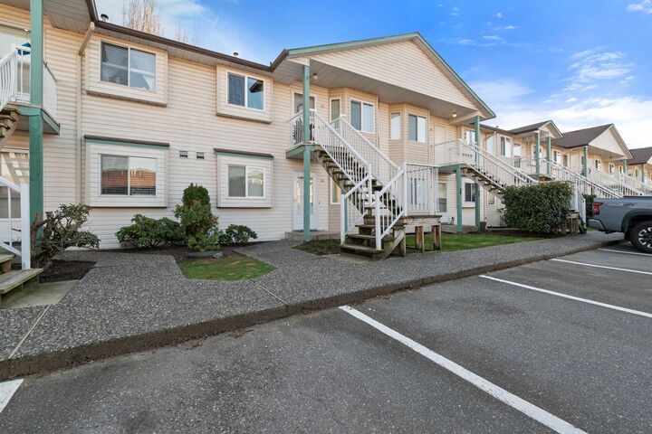 Photo de la propriété:  45640 Storey Avenue 25  BC V2R 3C5 