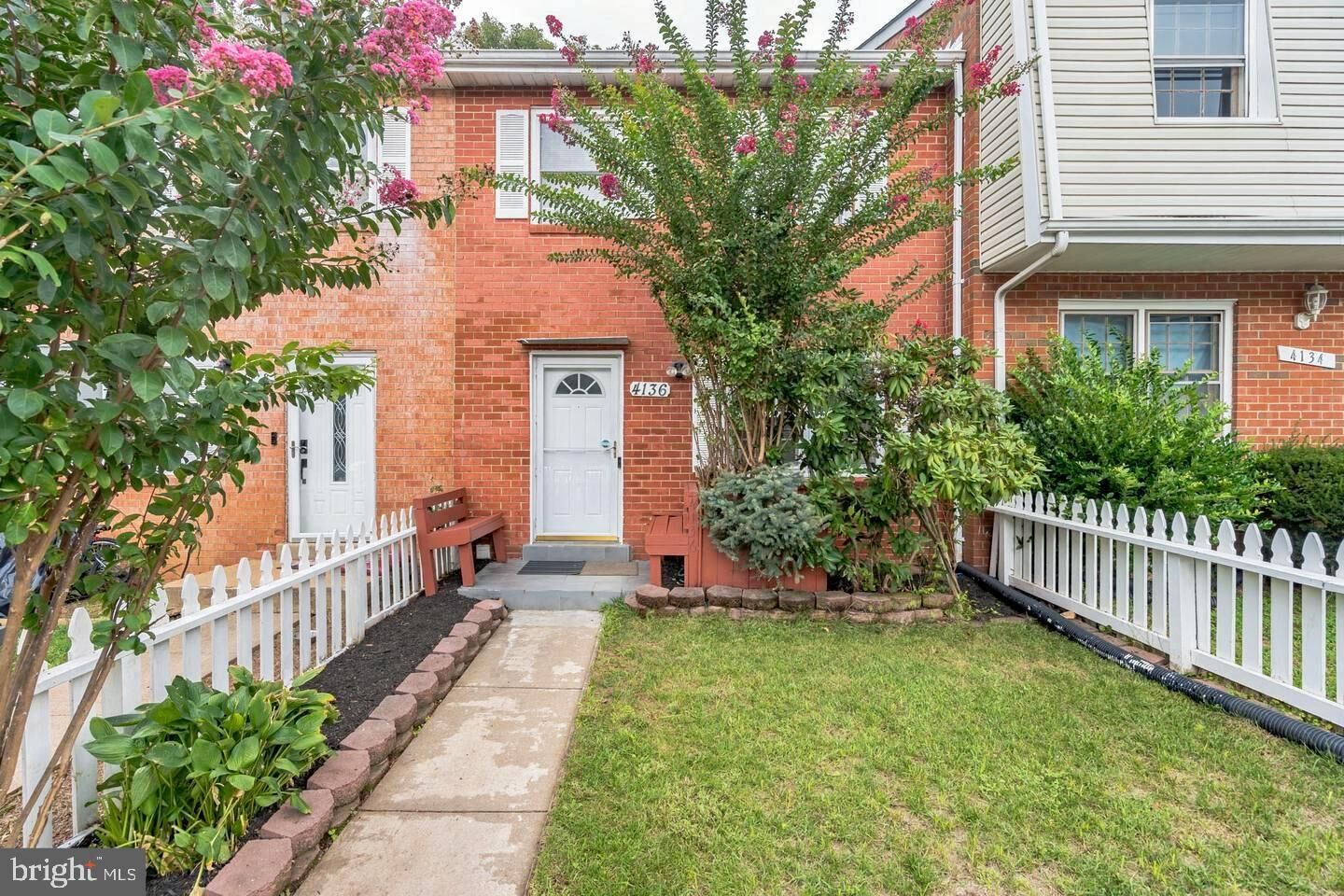 Property Photo:  4136 Ferrara Terrace  VA 22193 