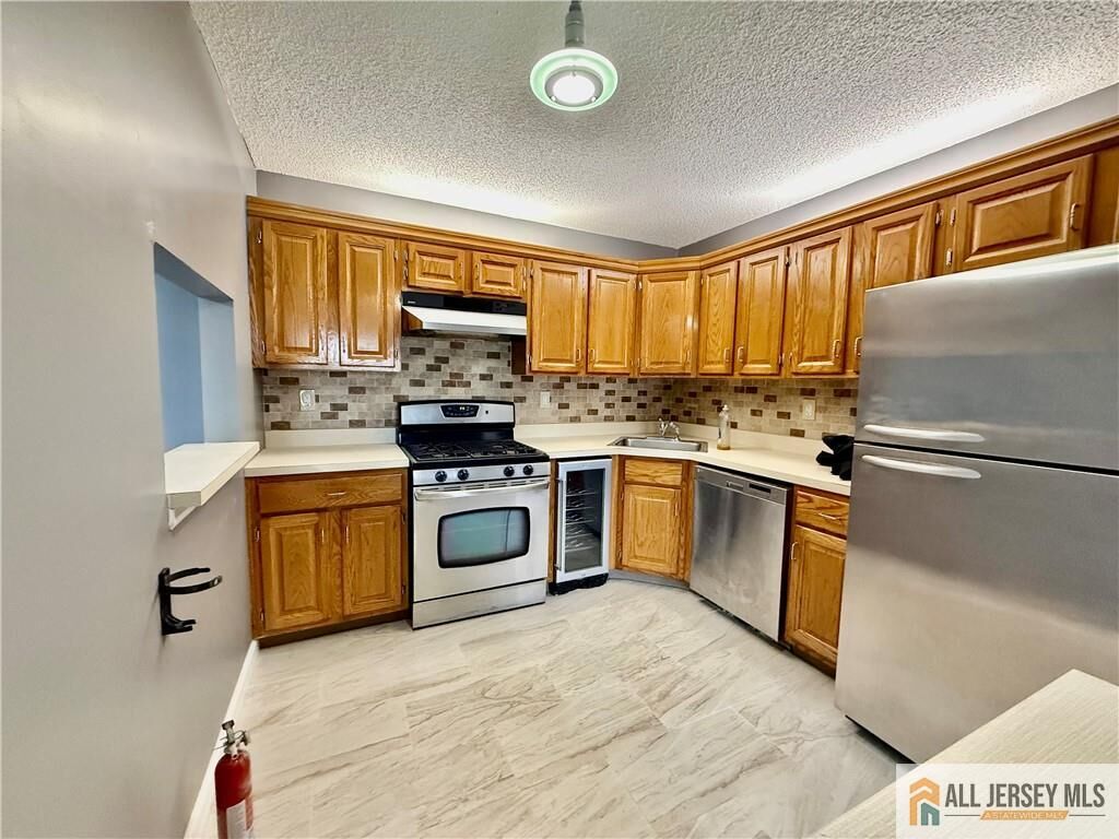 Property Photo:  31 Voscek Court  NJ 08648 