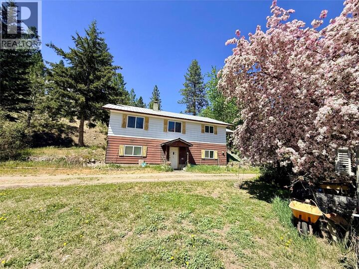 Property Photo: 822 Belfort Road BC V0X 1W0