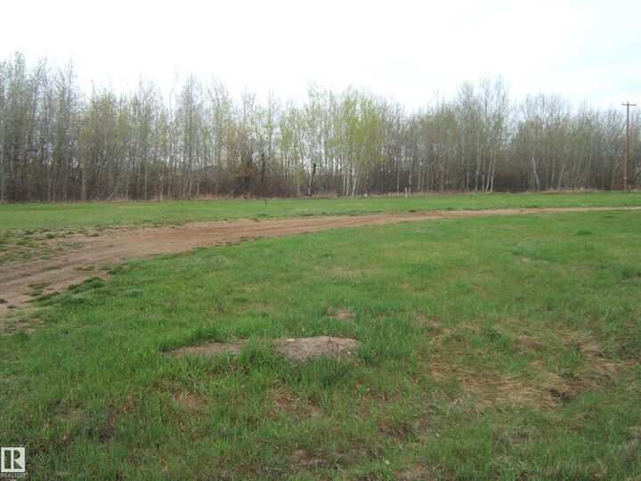 Property Photo: 5302 46 Avenue AB T0B 4K0