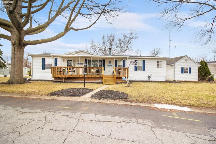 Property Photo:  111 Morningside Drive  OH 43452 