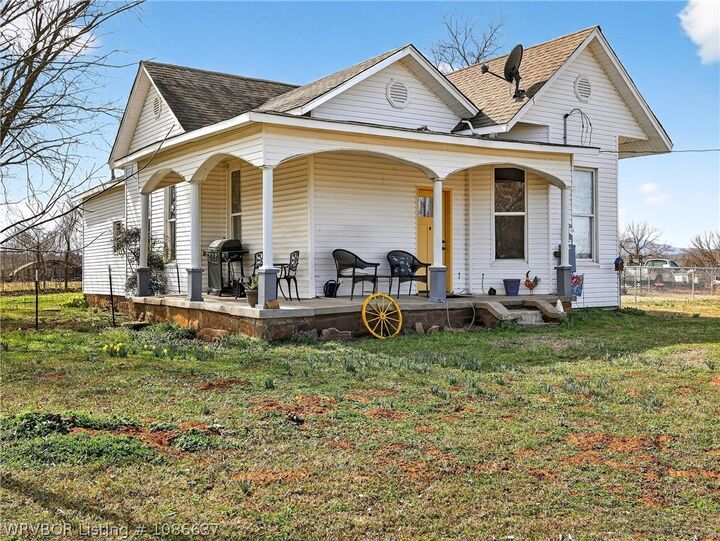 Property Photo:  6305 Nickletown Road  AR 72940 