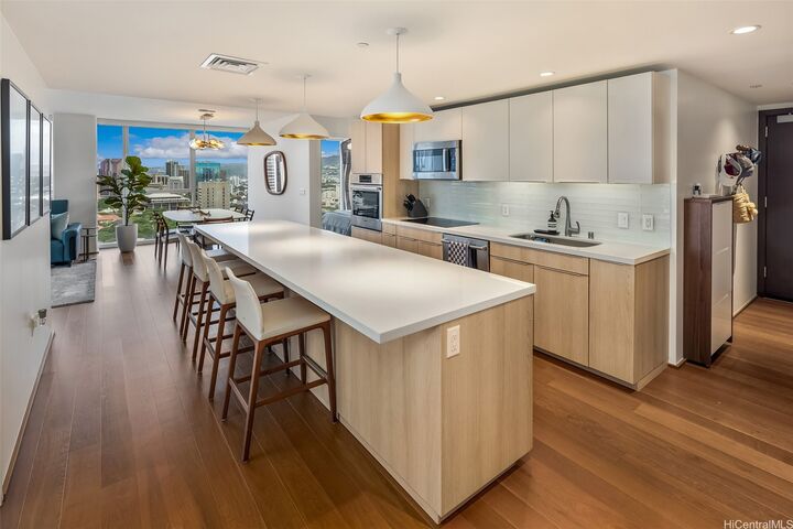 Property Photo:  888 Kapiolani Boulevard 3009  HI 96813 