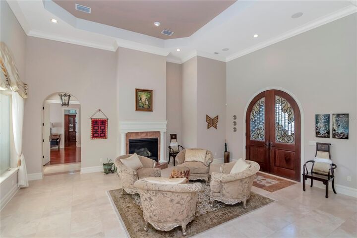 Property Photo: 18901 Lakes Edge Way FL 33556