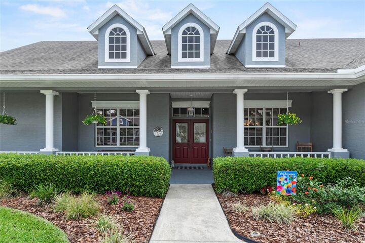 Property Photo: 19624 Spring Oak Drive FL 32736