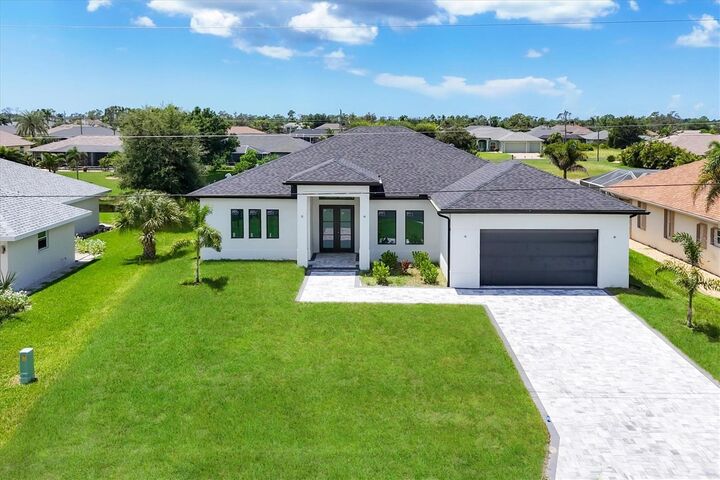 Property Photo:  177 Medalist Road  FL 33947 