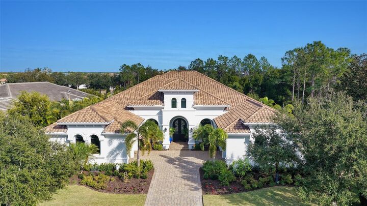 Property Photo:  7929 Staysail Court  FL 34202 