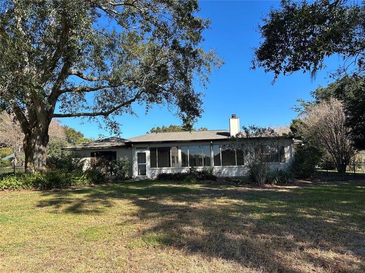 Property Photo:  1920 Sussex Drive  FL 32757 