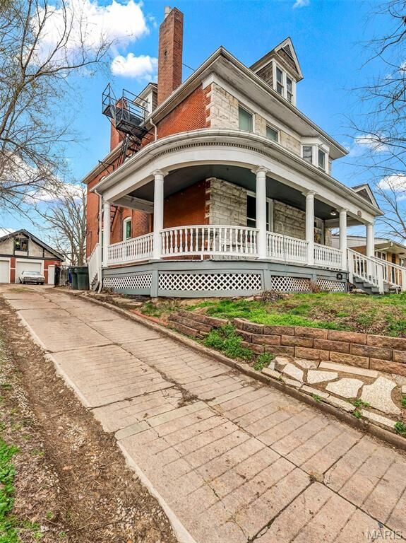 Property Photo:  5530 Etzel Avenue  MO 63112 