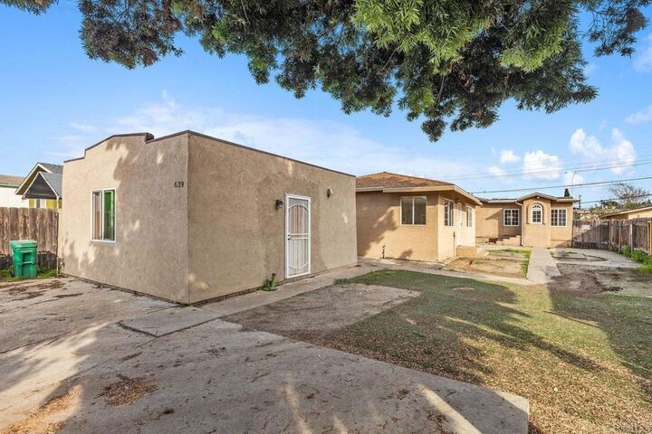 Property Photo:  639 43 Morrison Street  CA 92102 