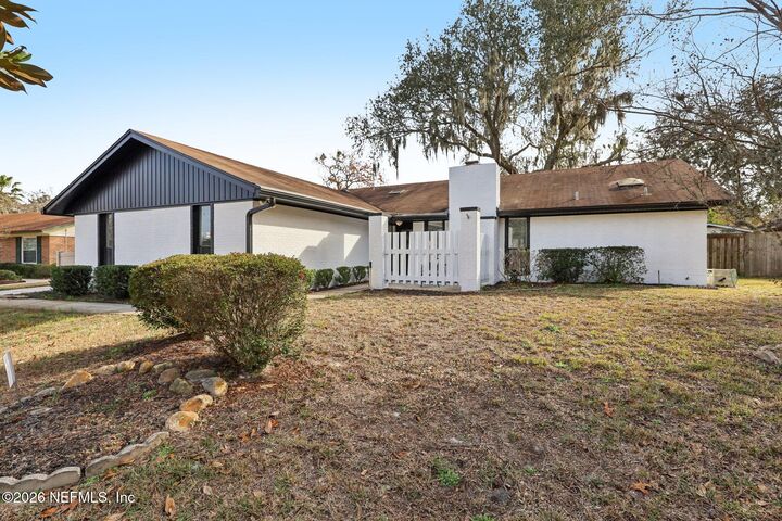 Property Photo: 2557 Glenloch Court FL 32065