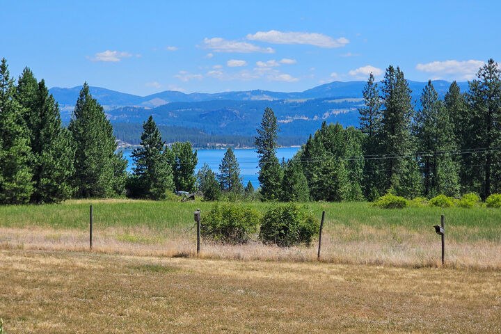 Property Photo:  76 Kifer Rd  WA 99141 