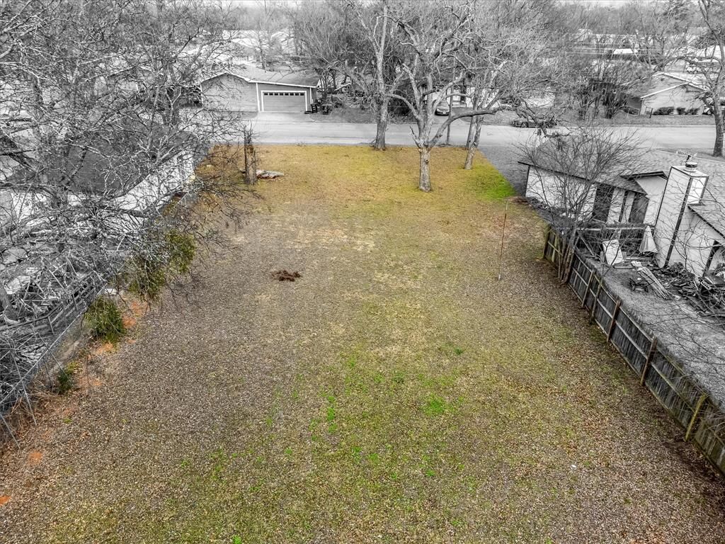 Property Photo: 1111 N Douglas Avenue Lot 2 TX 76033