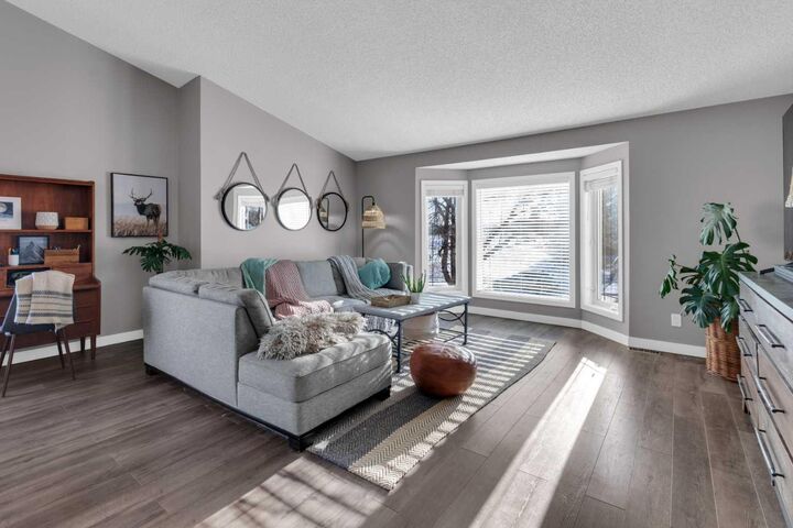 Property Photo:  40 Hunters Gate  AB T0L 1T4 