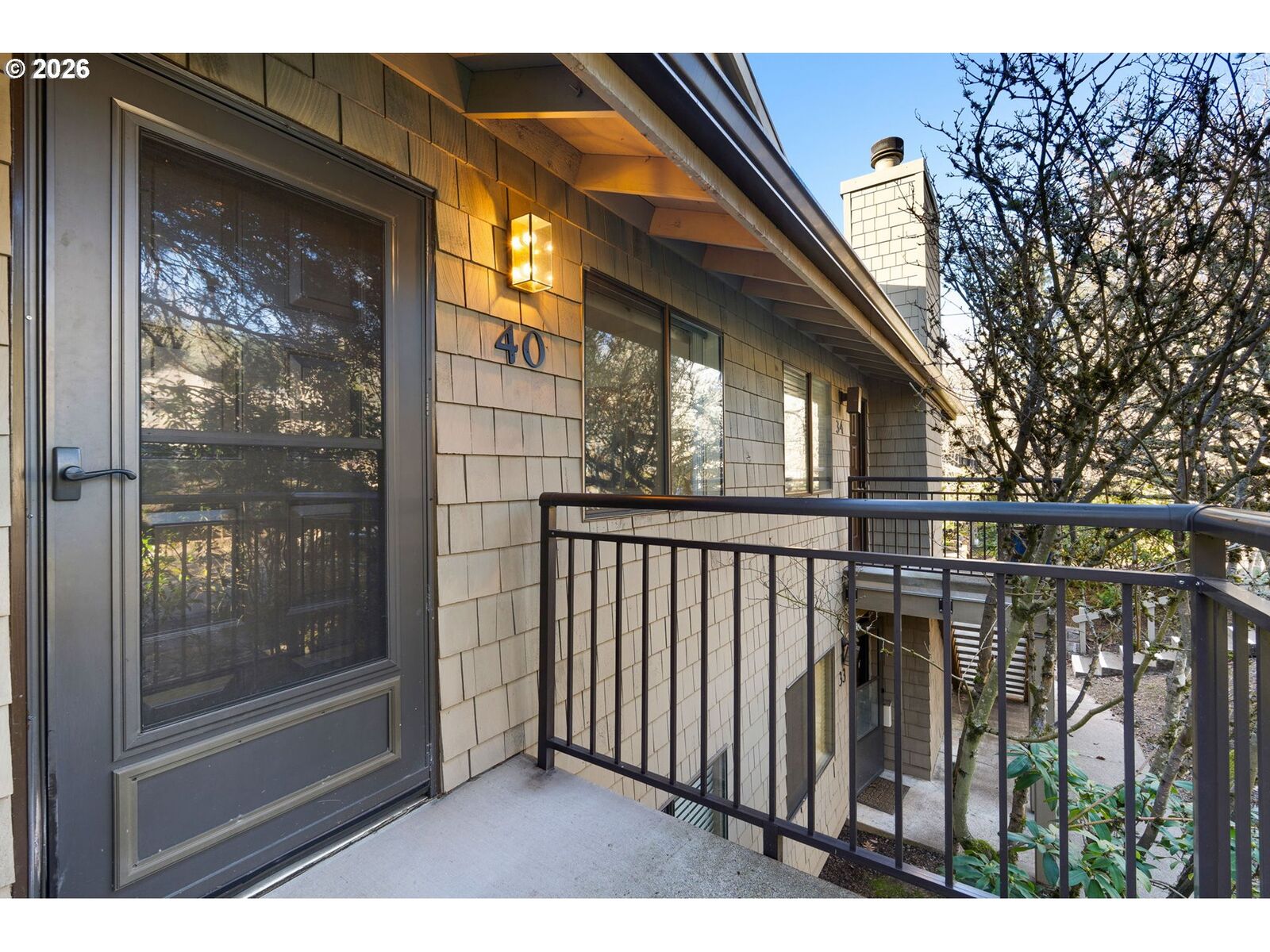 Property Photo: 40 Crestfield Ct OR 97035