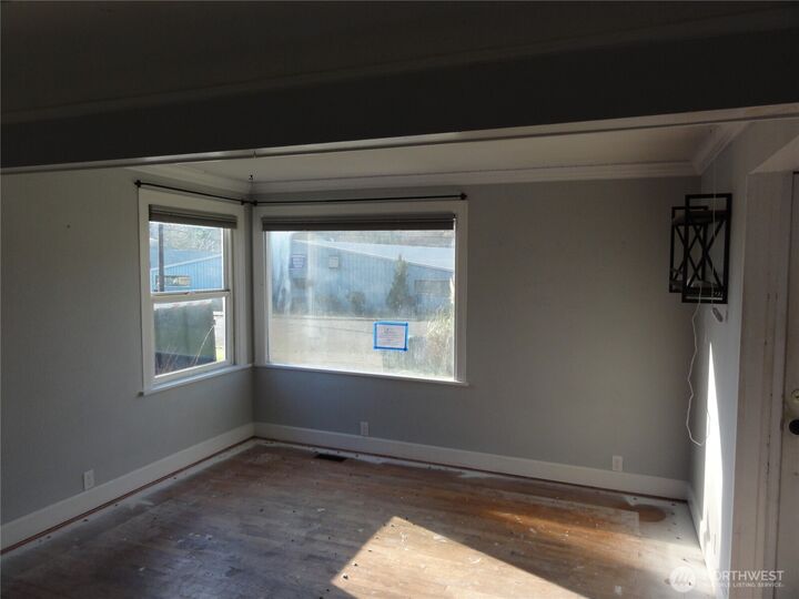 Property Photo: 1126 N Callow Avenue WA 98312