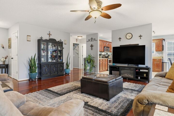 Property Photo:  318 Eaglebend Drive  GA 30710 