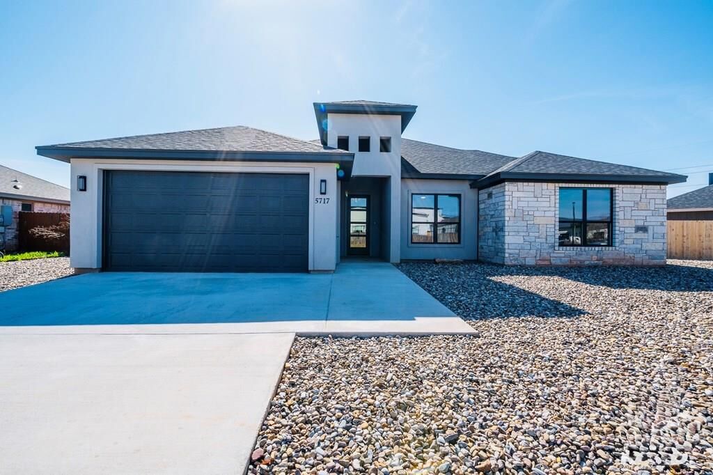 Property Photo: 5717 Melrose Ave TX 76901