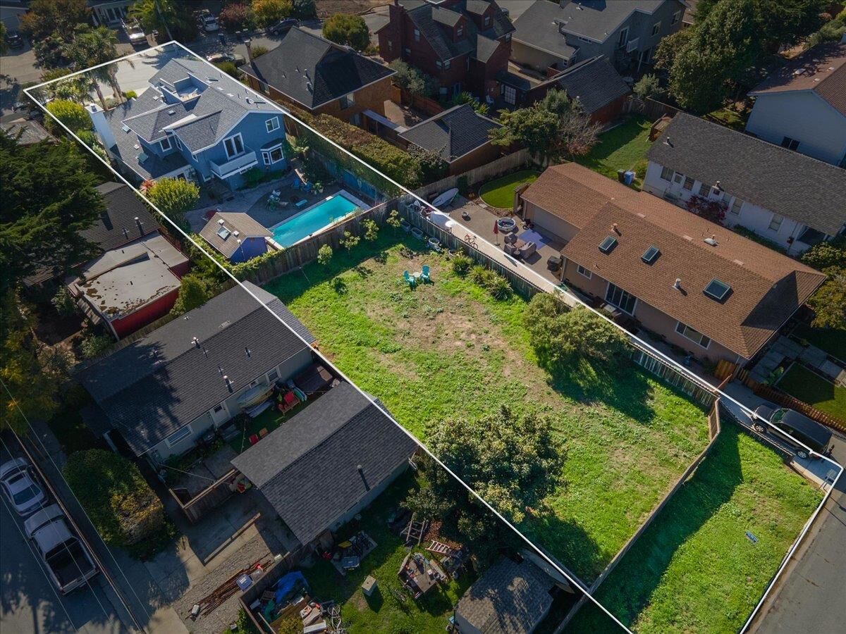 Property Photo:  108/811 Clark/Pelton  CA 95060 