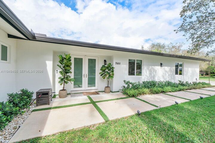 Property Photo:  7601 SW 165th Ter  FL 33157 