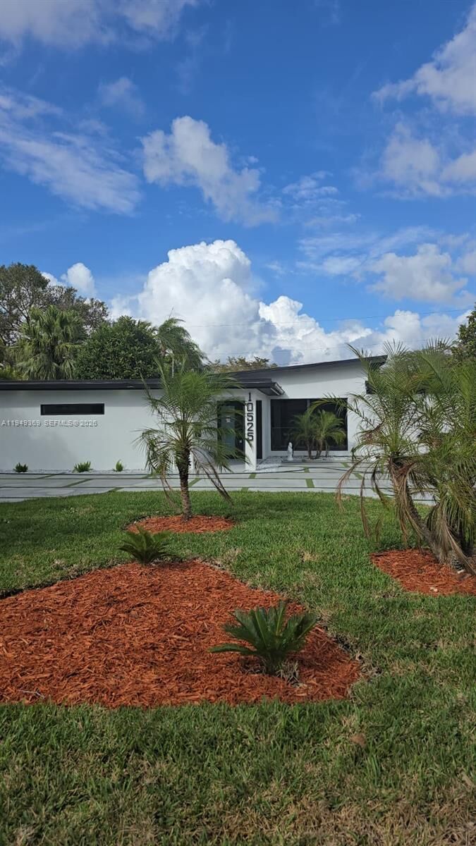 Property Photo:  10525 SW 112th St  FL 33176 