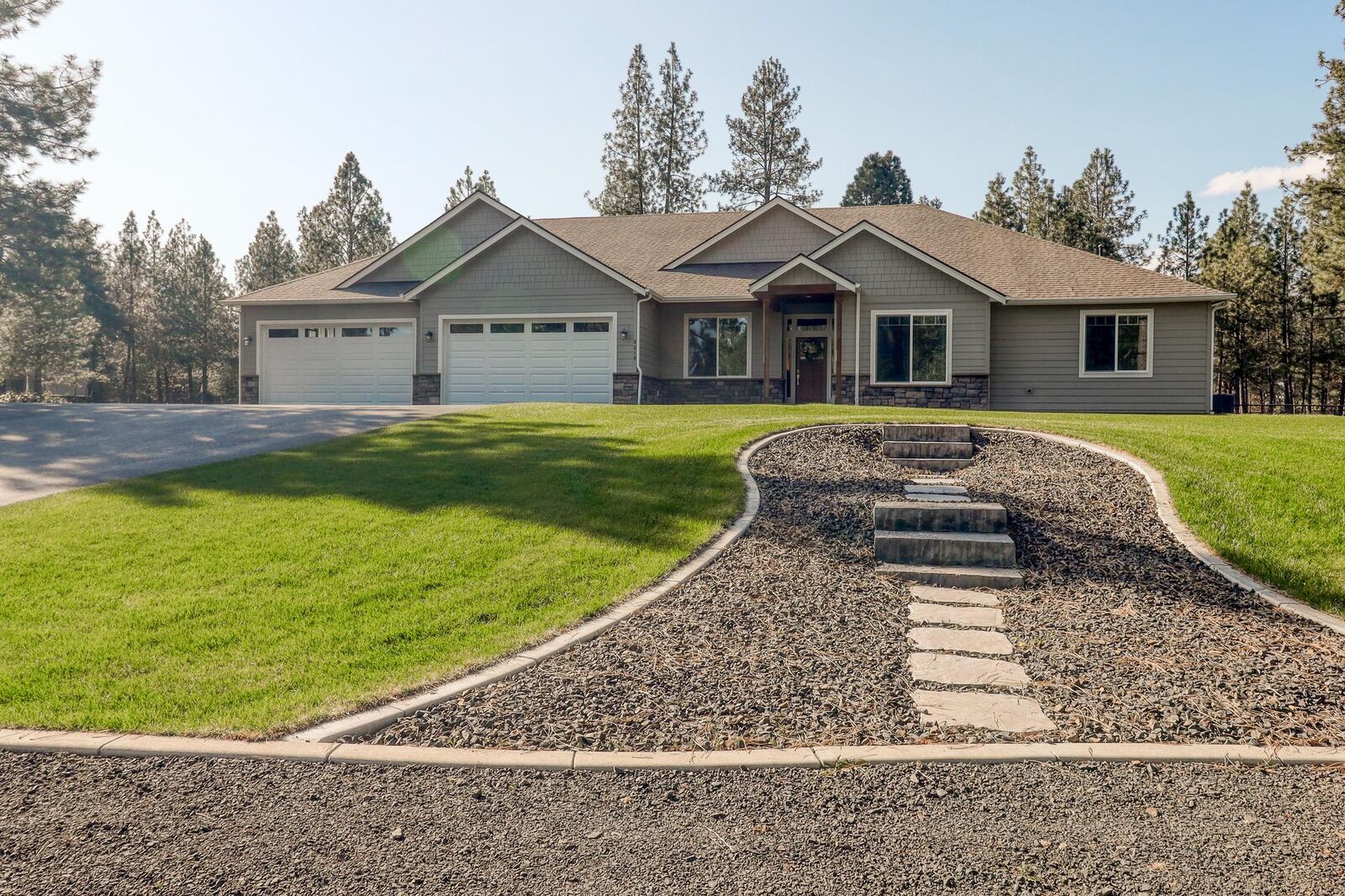 Property Photo:  3319 E Elena Ln  WA 99003 