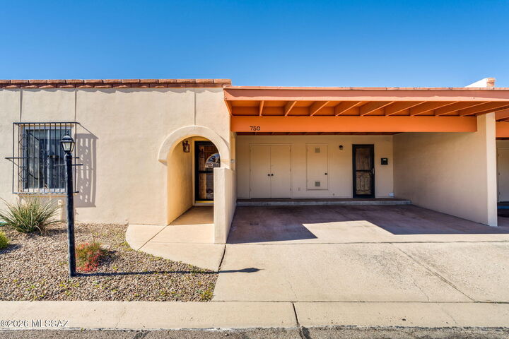 Property Photo:  750 S Calle Del Sol  AZ 85710 